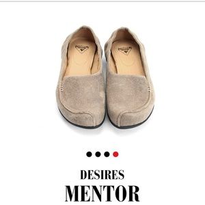 Fluevog DESIRES MENTOR suede slip on